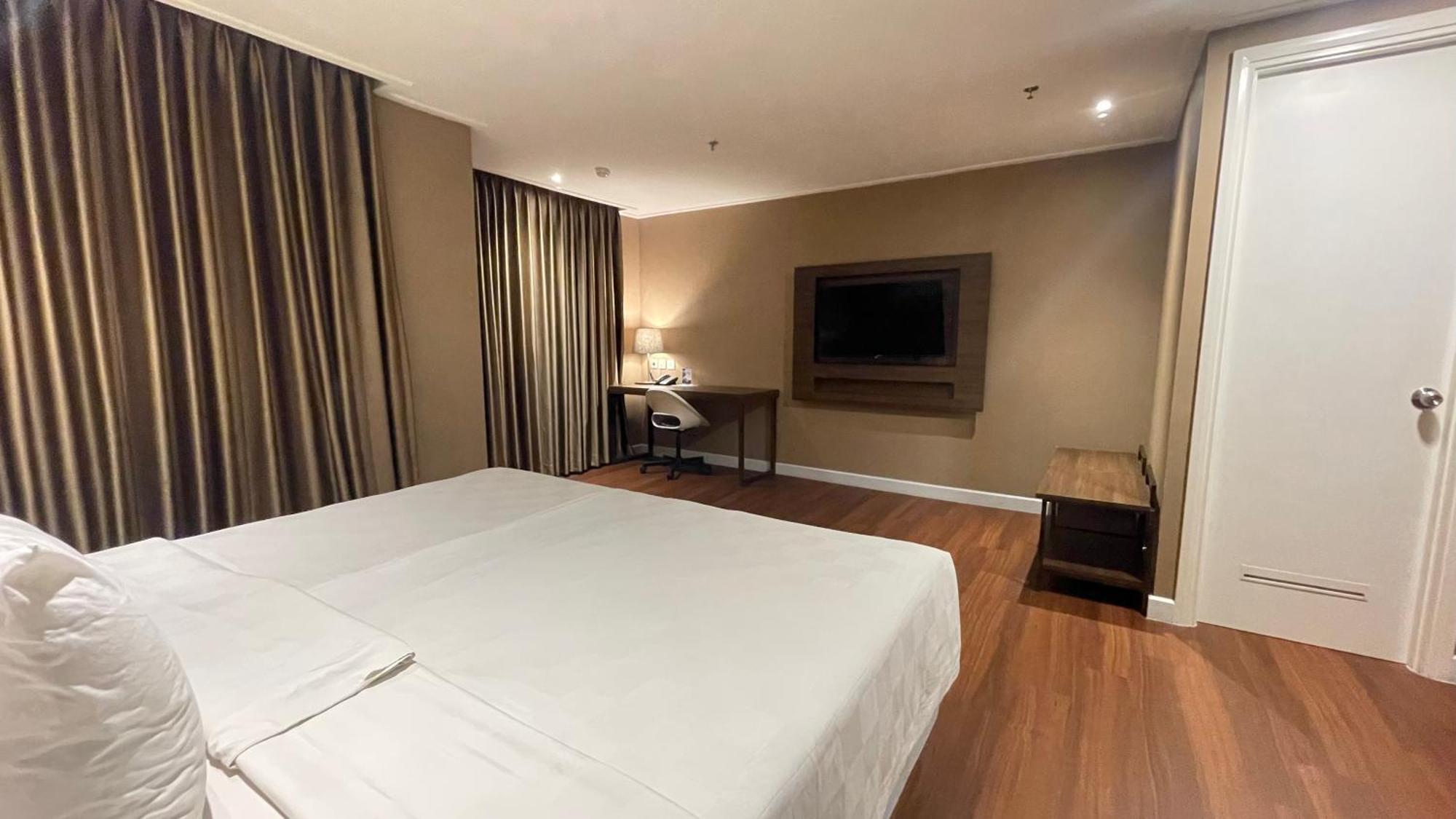 Swiss-Belcourt Serpong Eksteriør billede